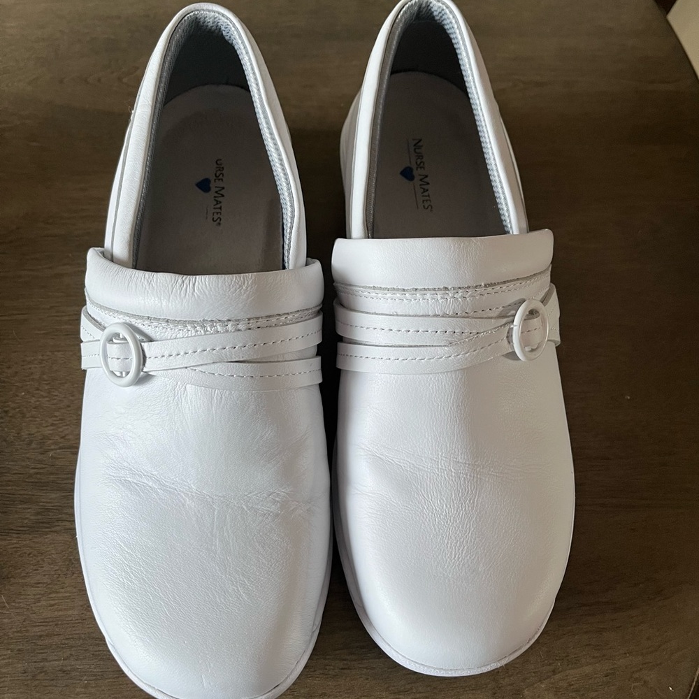 NURSE MATES : white clogs size 8, worn ONCE for graduation